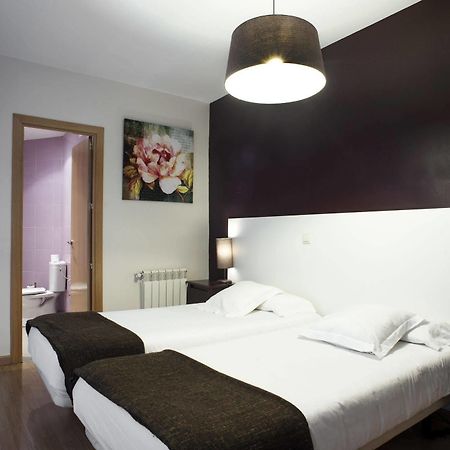 Thc Gran Via Hostel Madryt Zewnętrze zdjęcie