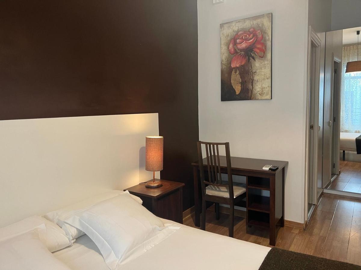 Thc Gran Via Hostel Madryt Zewnętrze zdjęcie
