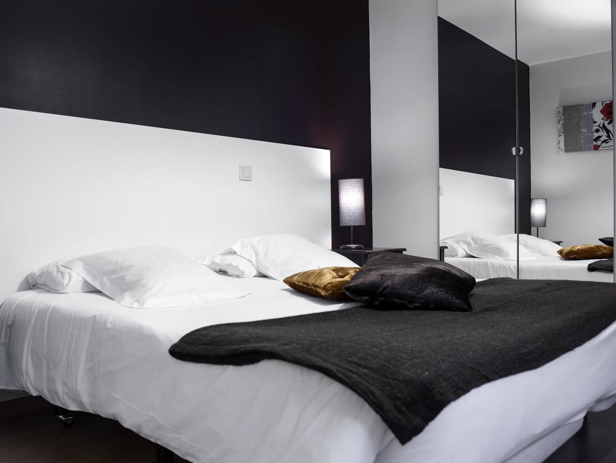 Thc Gran Via Hostel Madryt Zewnętrze zdjęcie