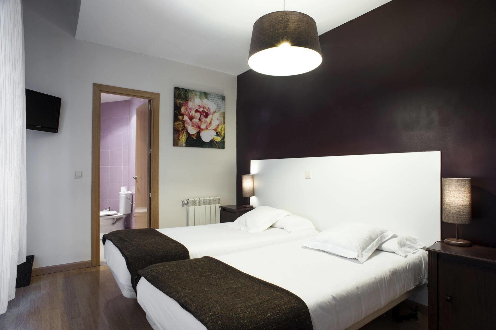 Thc Gran Via Hostel Madryt Zewnętrze zdjęcie