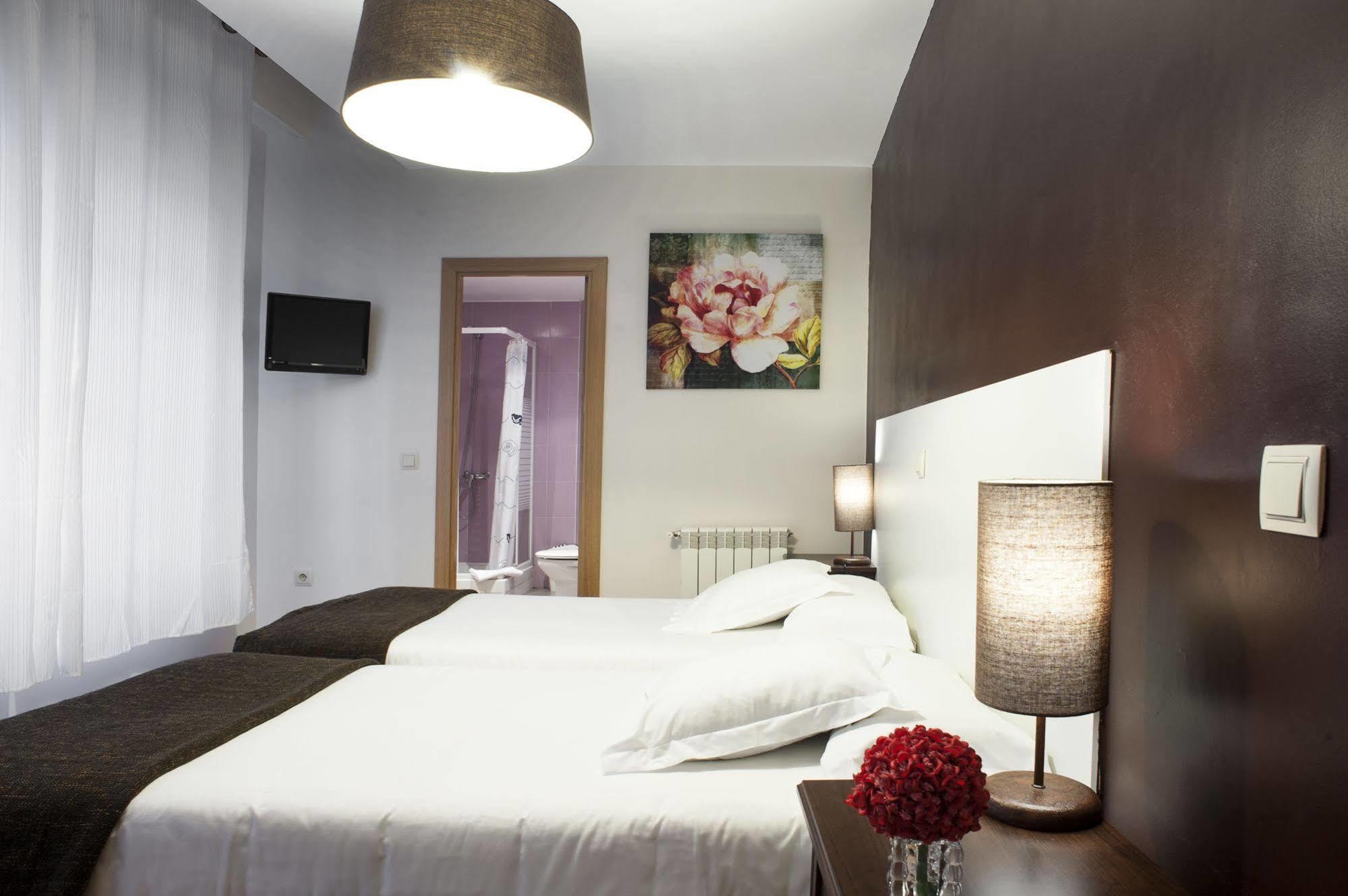 Thc Gran Via Hostel Madryt Zewnętrze zdjęcie